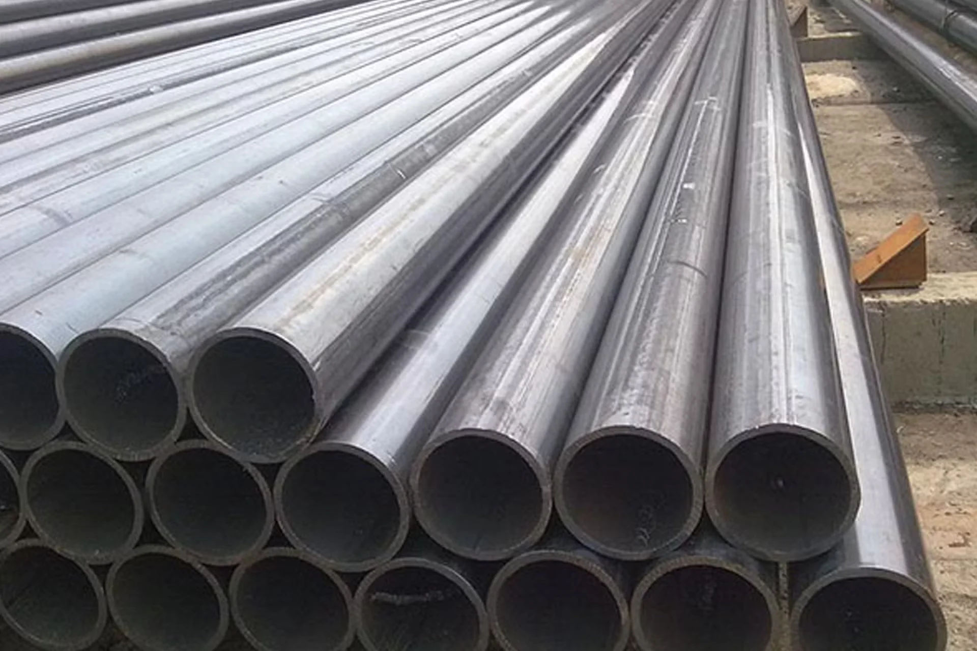Alloy Steel Pipes